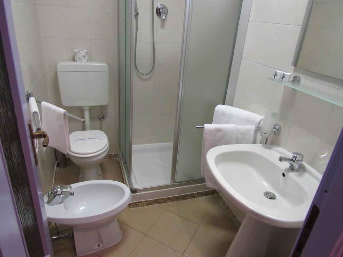 B&B The Sun Swimming & Pool Торино Екстериор снимка
