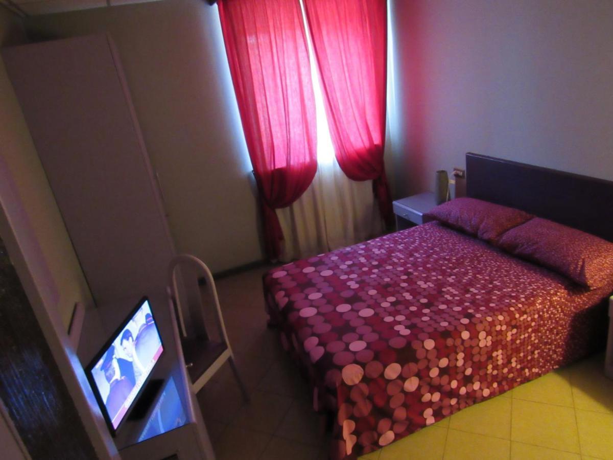 B&B The Sun Swimming & Pool Торино Екстериор снимка