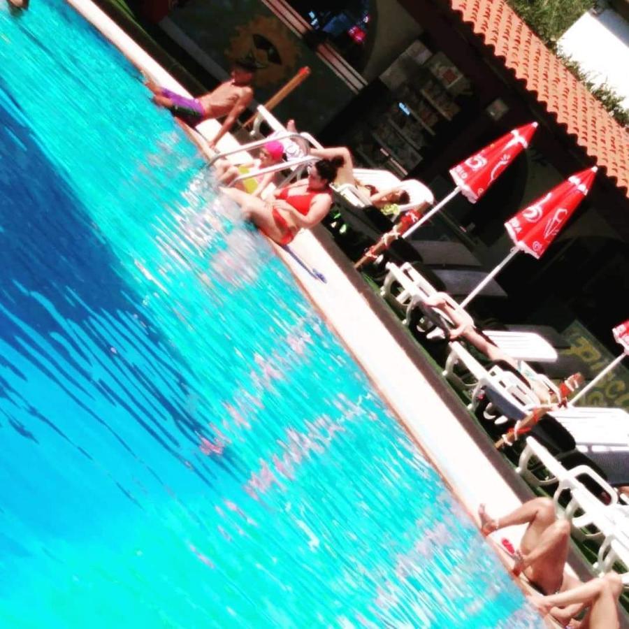 B&B The Sun Swimming & Pool Торино Екстериор снимка